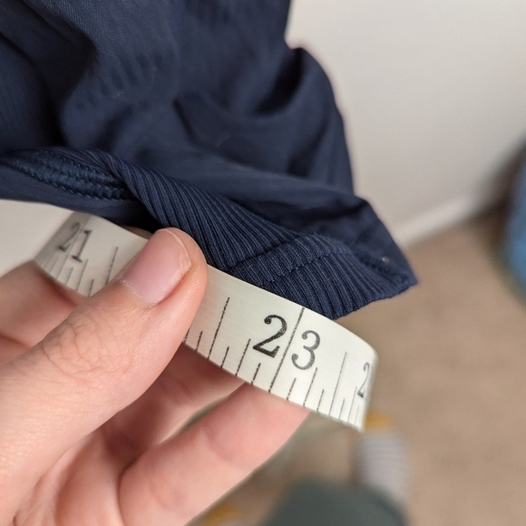 Lululemon dance studio crop pants size 4 - Picture 5 of 6